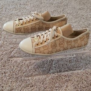Ladies Michael Kors Shoes